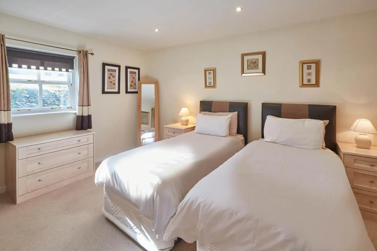 Host & Stay - Folkton Cottages Scarborough 0*,  Regno Unito